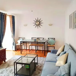 lisbon-baixa-208-apartment-chiado.hotels-lisbon-portugal.com/